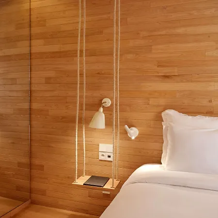 - Orso Hotel Paris