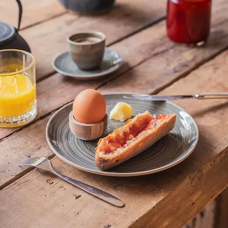 - Orso ホテル パリ